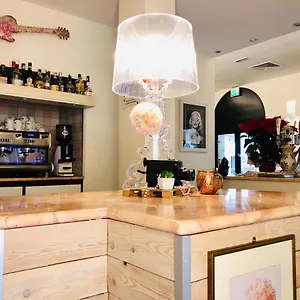 Hotel Garisenda -b&b&brunch In Centro A Riccione-