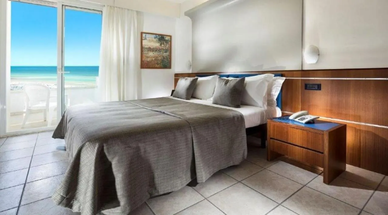 Hotel Rex - Fronte Mare Riccione 3*,